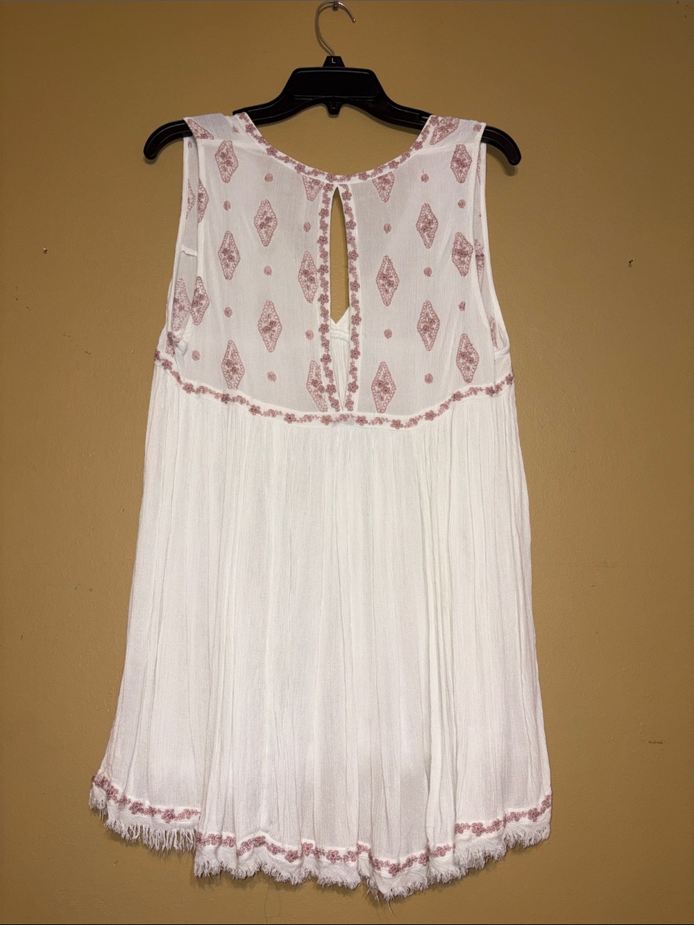 Free People Medium White Boho Tunic with Dusty Rose Embroidery Raw Hem - Picture 5 of 7